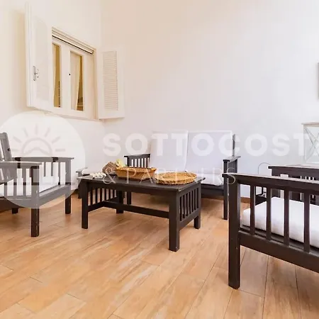 Zecca's Flat * سان فوكا